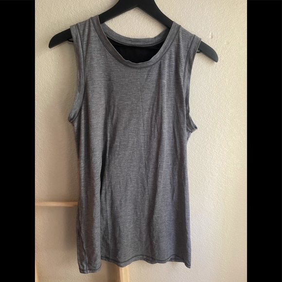 lululemon tank - Picture 2 of 4